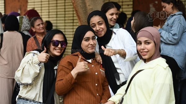 قبل انطلاق امتحانات المواد الأساسية للثانوية العامة..التعليم: التأكد من عمل منظومة الكاميرات..عدم السماح بأي تأخير في توزيع أوراق الأسئلة أو كتيبات المفاهيم