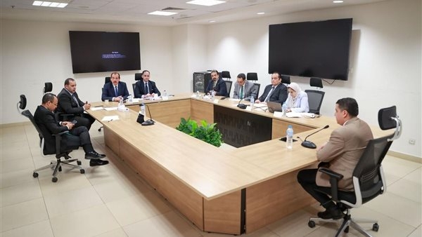 الصحة: استمرار لجنة تقييم أداء مديري المديريات في المقابلات الشخصية للمرشحين لليوم الثاني