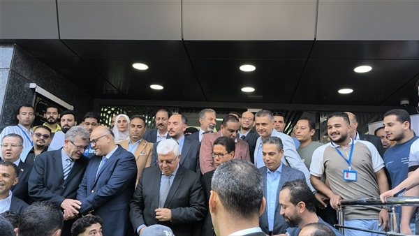 وزير التعليم العالي ينفي إلغاء مجانية المستشفيات الجامعية