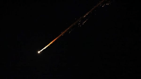 الجبهة الداخلية الإسرائيلية: رصد صواريخ أطلقت من إيران وندعو الإسرائيليين للدخول إلى الملاجئ