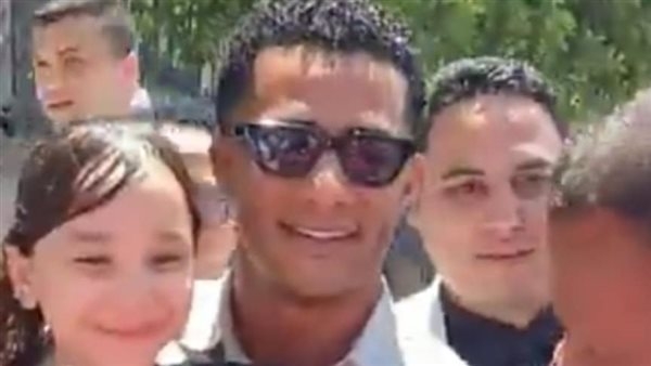 10 صور لمحمد رمضان داخل محكمة الطفل أثناء حضوره جلسة معارضة ابنه