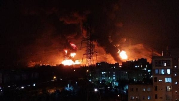 انفجارات عنيفة تهز مدينتي رشت وسفيد رود والمضادات الأرضية تتصدى لأهداف معادية في طهران