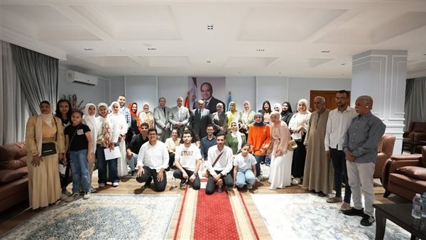تخصيص أماكن لعرض المنتجات اليدوية لطلاب التربية النوعية بأسيوط