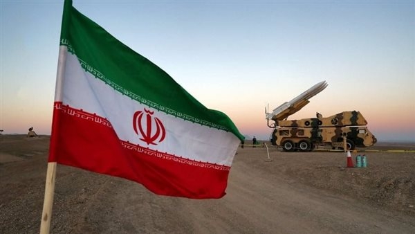 أصوات انفجارات وتفعيل أنظمة الدفاع الجوي في أصفهان