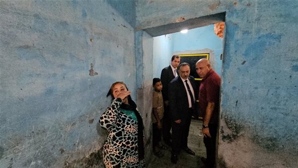 محافظ أسيوط يتابع أعمال إعادة تأهيل 130 منزلا بمنطقة المصلة (صور)