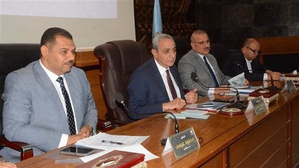 تنفيذى الغربية يوافق على تخصيص أراضٍ لإقامة مدارس ومحطات صرف وحضانات ومنافذ بيع مخفضة
