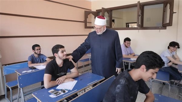 اليوم، امتحان مادة 'الصرف' لطلاب القسم الأدبي للثانوية الأزهرية