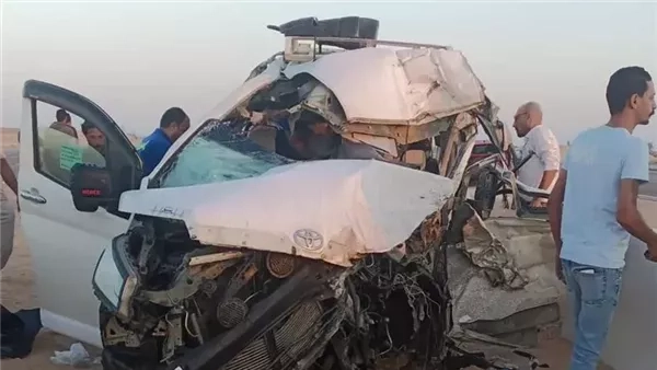 مصرع طبيب وسائق وإصابة أطفاله بطريق الإسكندرية