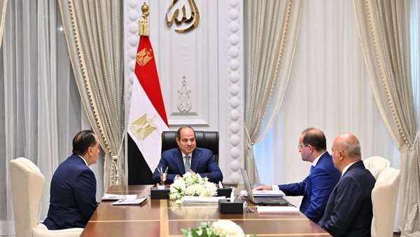 مؤشرات أولية، نجاح الحكومة في خفض رصيد الدين الخارجي لأجهزة الموازنة بمبلغ من 1 إلى 2 مليار دولار سنويًا