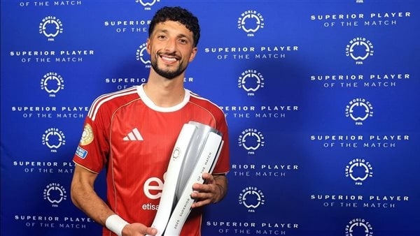 وسام أبو علي يطلب الرحيل.. والأهلي يحدد 9 ملايين دولار لفتح الباب.. موسم استثنائي يُقرب المهاجم الفلسطيني من العودة لأوروبا.. عروض أوروبية وخليجية تطرق أبواب القلعة الحمراء