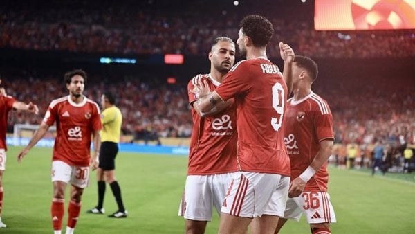 توصل إلى اتفاق شبه نهائي، الأهلي يستقر علي رحيل مهاجمه إلى أوروبا مجددا