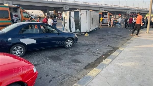 إصابة 14 عاملًا في انقلاب أتوبيس بالشرقية