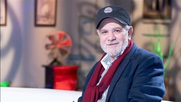الفنان محمد عبد الجواد يكشف حقيقة نقله للمستشفى