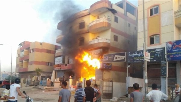 النيابة تنتدب المعمل الجنائي لبيان سبب حريق شقة سكنية في السيدة زينب