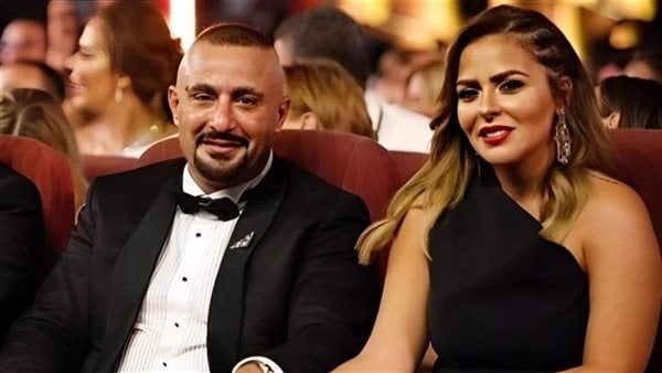 اعترض طريقهما بسيارته، التحقيق في اتهام أحمد السقا بضرب طليقته وسائقها بأكتوبر