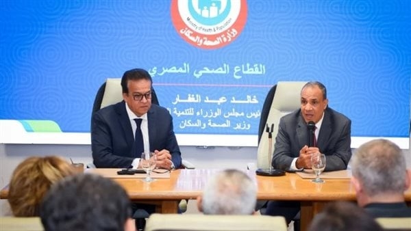 وزيرا الخارجية والصحة يلتقيان السفراء المرشحين للعمل بالبعثات المصرية في الخارج (صور)