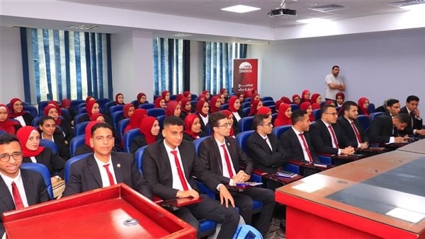 انطلاق مبادرة "أنا أيضا مسئول" بجامعة دمنهور بالتعاون مع الأكاديمية الوطنية للتدريب (صور)