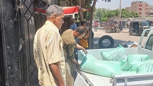 ضبط دقيق مدعم وأسمدة محظور تداولها خلال حملة تموينية بأسيوط