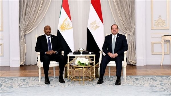 تفاصيل القمة المصرية السودانية بمدينة العلمين (صور)