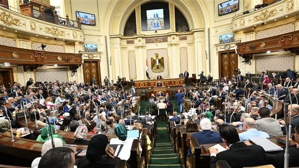 بعد موافقة النواب على قانون الإيجار القديم.. تحرير العقود بعد 7 سنوات للسكني و5 للتجاري.. 250 جنيه أجرة موحدة لحين تحديد نسبة الزيادة.. والإخلاء الفوري في هذه الحالات