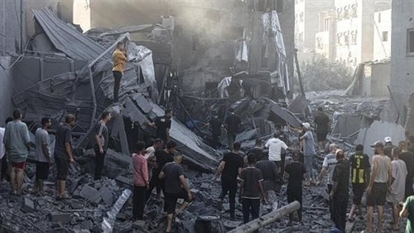 الجارديان: إسرائيل استخدمت ذخائر ثقيلة في قصف مقهى "الباقة" بغزة ما يعد جريمة حرب