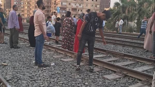 الأجهزة الأمنية تكثف جهودها لكشف هوية جثتين مجهولتين دهسهما قطار في طوخ