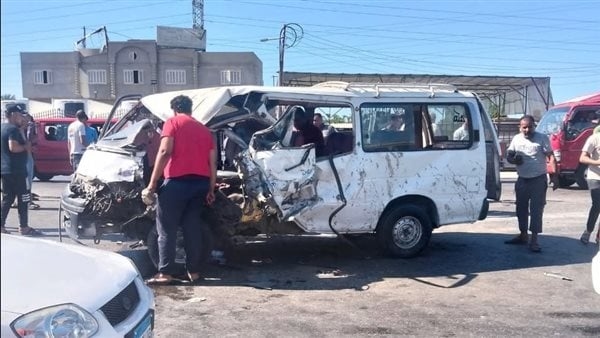 ننشر أسماء 12 شخصا أصيبوا في حادث الطريق الدولي بدمياط الجديدة