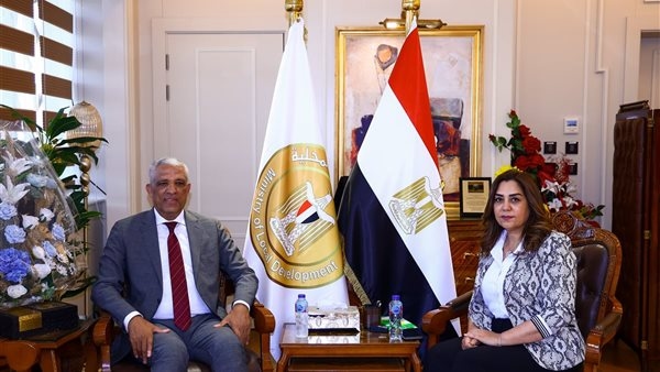 منال عوض تبحث مع وكيل لجنة الإدارة المحلية بالبرلمان تطورات منظومة التصالح