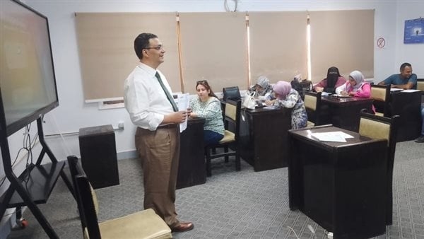 تدريب العاملين بمياه الفيوم علي لوائح تنظيم العمل بالشركات التابعة