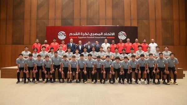 وزير الرياضة يزور معسكر منتخب 17 سنة ويطمئن على استعداداته لكأس العالم (صور)