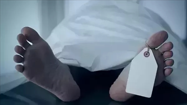 معاينة شقة عثر بداخلها على جثة مسن بالزيتون: سلامة جميع منافذها والراحل تخلصه من حياته