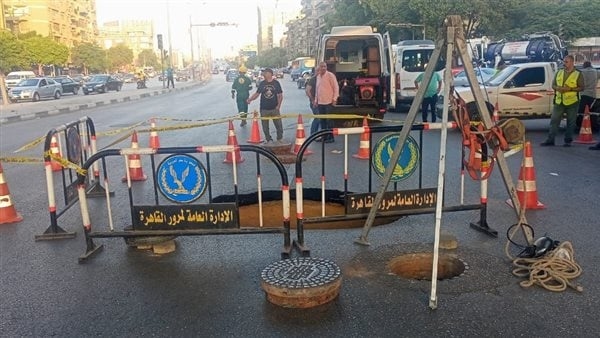 محافظة القاهرة يتابع عمليات إصلاح الهبوط الأرضي أسفل كوبرى التجنيد ( صور)