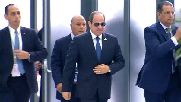 السيسي يصل مقر اجتماع القمة التنسيقي للاتحاد الأفريقي في غينيا الاستوائية