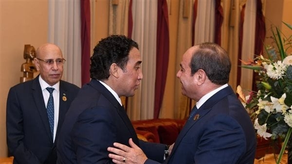 السيسي يبحث حفظ السلم والأمن بأفريقيا مع قادة موريتانيا والجابون وليبيا