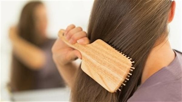 وصفة البيض والزيوت لتغذية الشعر من الجذور حتى الأطراف