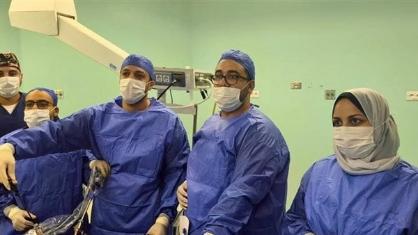 مستشفى زايد التخصصي ينجح في استئصال ورم سرطاني في القولون بالمنظار