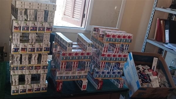 التحفظ على 805 علبة سجائر في حملة تموينية بالفيوم