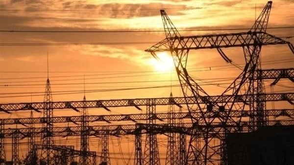اليوم، قطع الكهرباء عن قرى دشنا في قنا