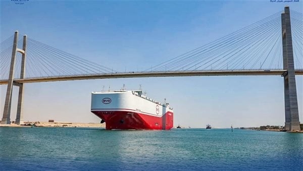 رئيس قناة السويس: فقدنا 60% من العائد الدولاري بسبب الحرب على غزة
