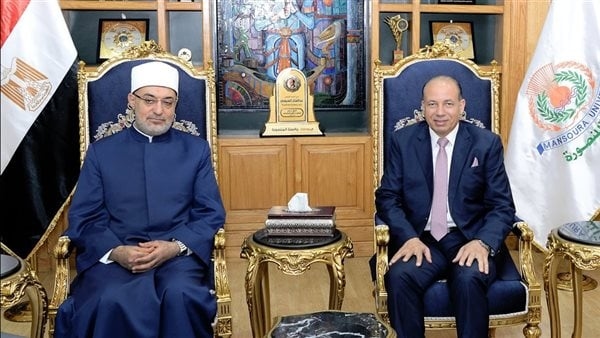 رئيس جامعة المنصورة يستقبل مفتي الجمهورية لبحث سبل التعاون المشترك