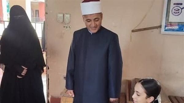 رئيس منطقة الإسماعيلية الأزهرية يتابع امتحانات الدور الثاني وخطة النشاط الصيفي (صور)