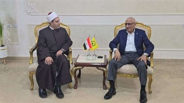 محافظ شمال سيناء يستقبل وفدا من دار الإفتاء المصرية