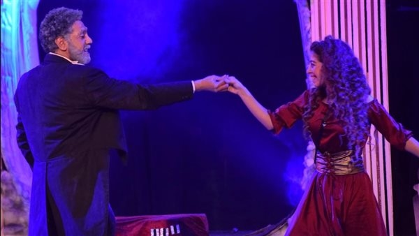 10 صور من عرض "حفل التأبين" بالمهرجان القومي للمسرح