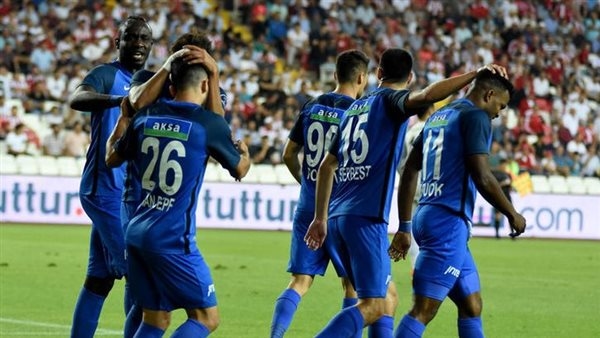 تطورات مهمة في عرض قاسم باشا التركي لشراء لاعب الأهلي