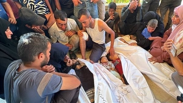 10 شهداء بنيران الاحتلال في غزة منذ فجر اليوم