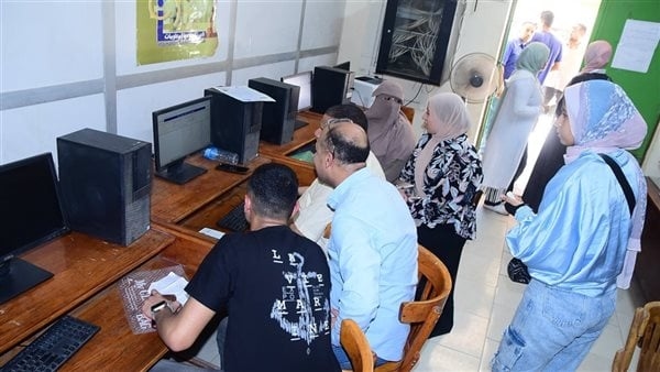 معامل التنسيق بجامعة سوهاج تستقبل الطلاب الناجحين من المرحلة الأولى في الثانوية العامة