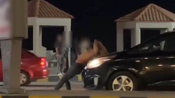 ضبط عاطل ادعى الإصابة لتحصيل أموال من قائدي السيارات بالإسكندرية
