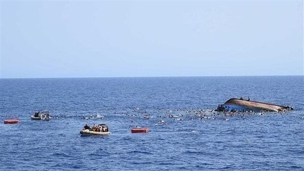 انتشال جثة شخص مجهول الهوية عثر عليه غارقا بنهر النيل بالقليوبية