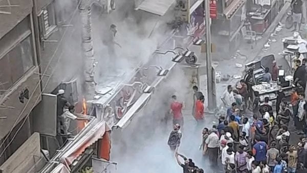 حريق يلتهم مطعم أسماك في فيصل