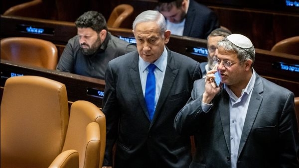 صحيفة عبرية: تنفيذ خطة نتنياهو لتهجير الفلسطينيين خلال أسابيع
